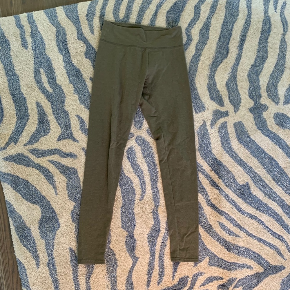 Arie olive green leggings